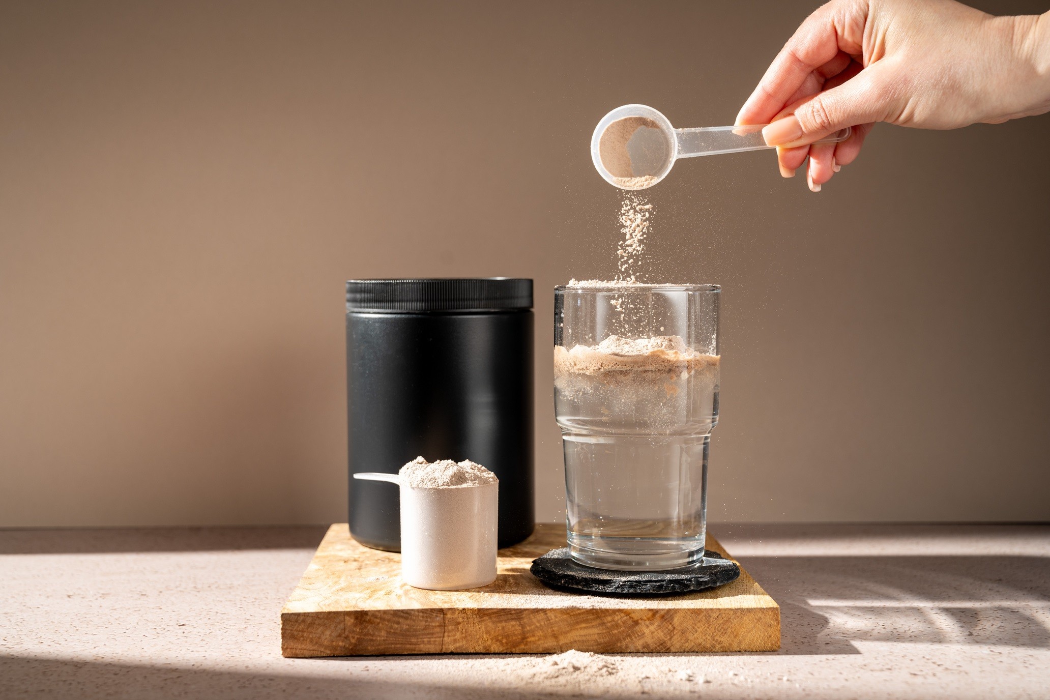 Idoso pode tomar whey e creatina? Descubra